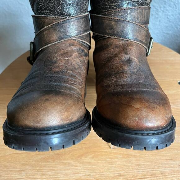 Ross & Snow Emilina Bomber Moto Distressed Leather Shearling Boots - Picture 7 of 10